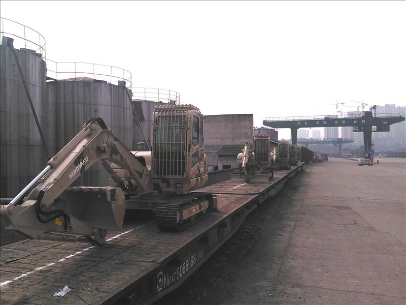 新宝GG智能SWE80E-G高原型挖掘机正式列装献礼国庆